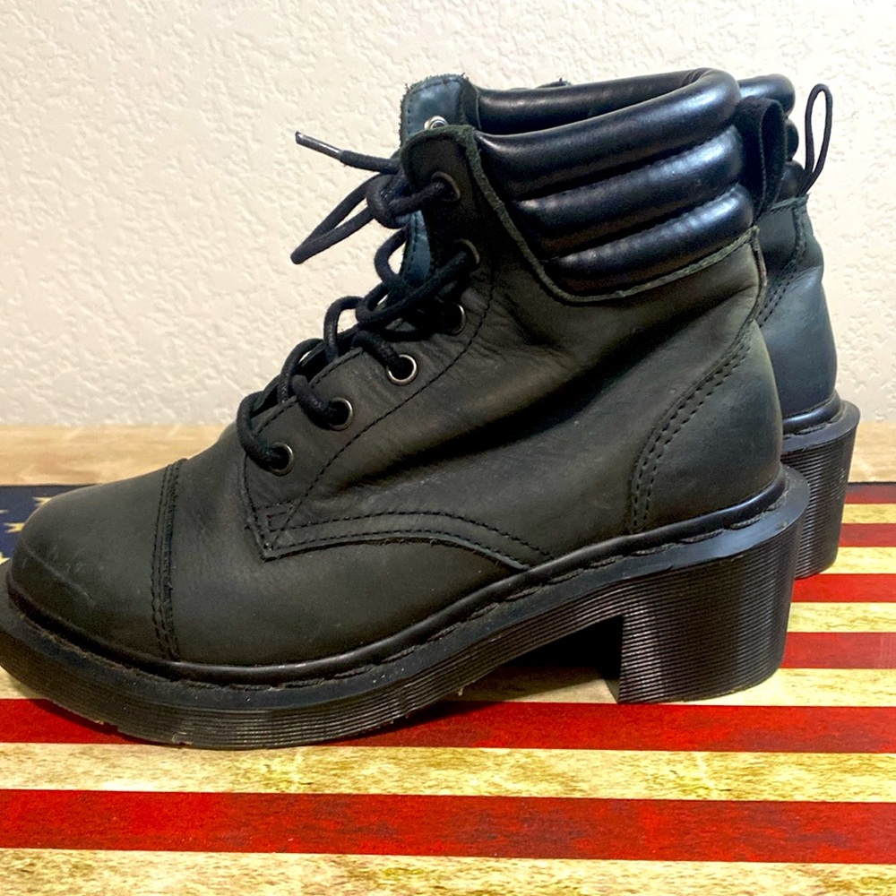 Dr Martens Alexandra 6-Eye Ankle Boots Womens Size 6 Black Leather Padded Collar - Picture 2 of 7